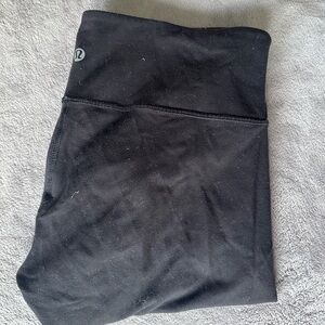 Lulu Wunder Under Leggings Sz 8